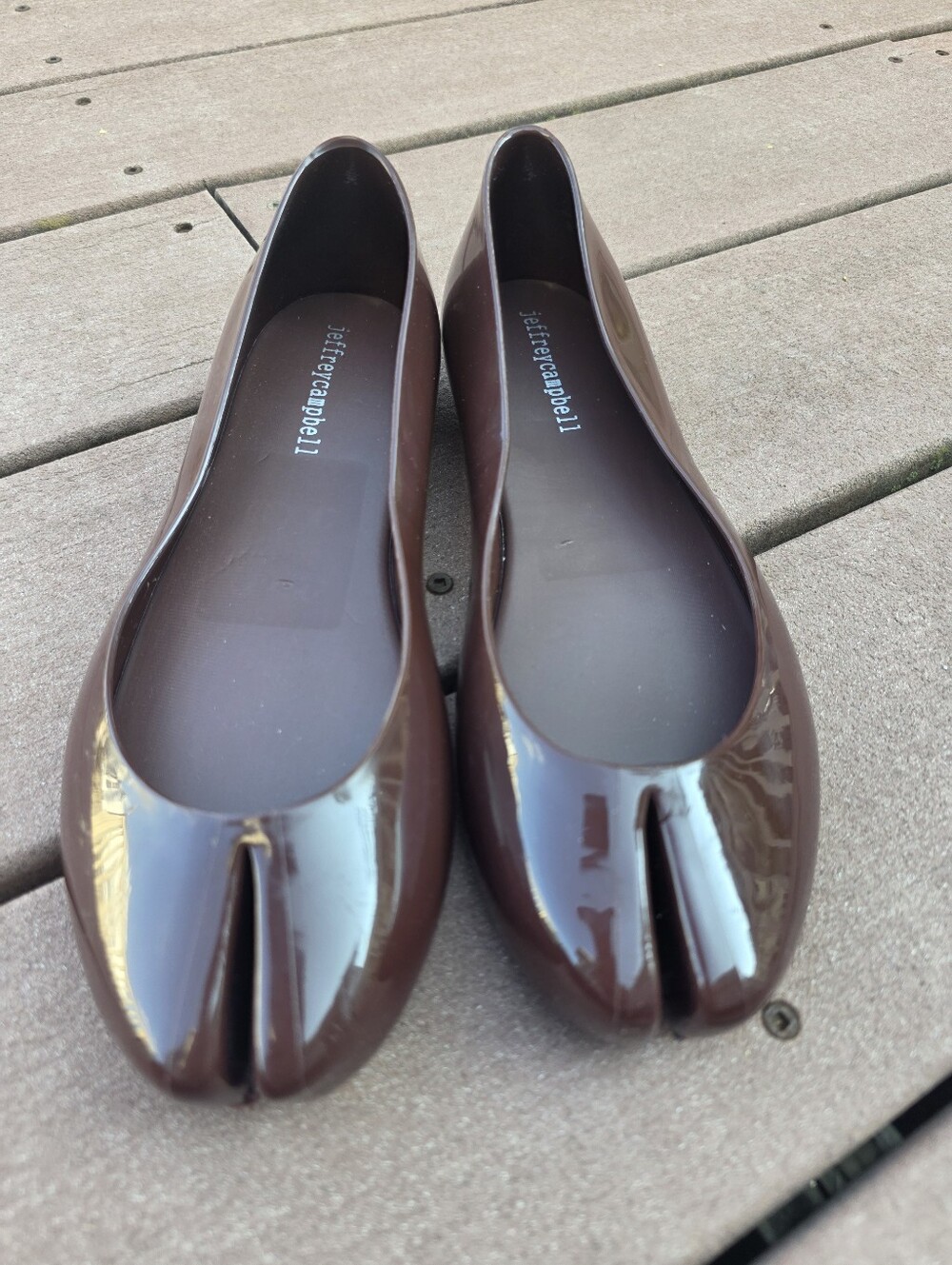 Jeffrey Campbell Fixed Split Toe Jelly Flat (Women) Size 8